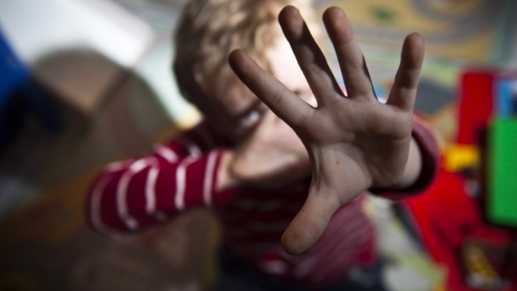 Bambini torturati con scosse elettriche - meteoweek.com