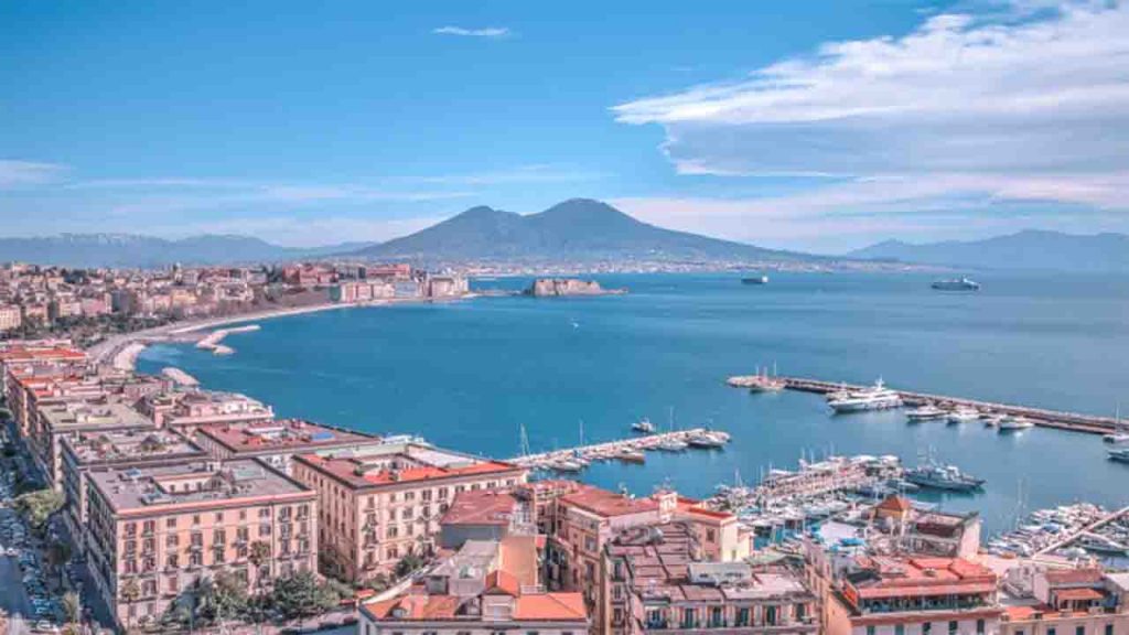 Meteo Napoli oggi domenica 1 dicembre: cieli sereni