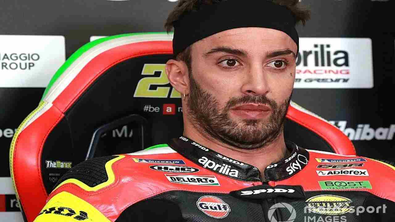 andrea iannone in pericolo il video dell incidente in pista video