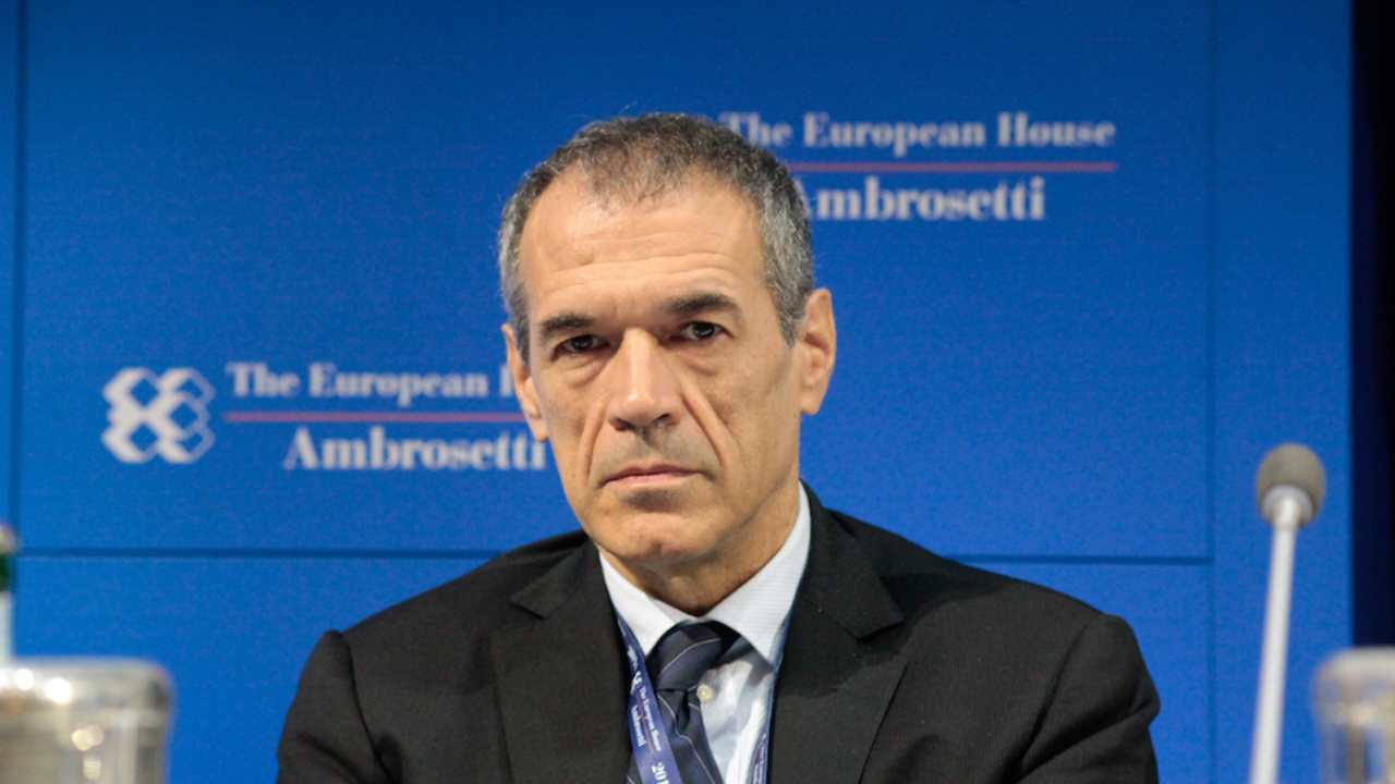 Carlo Cottarelli chi è | carriera e vita privata dell'economista - meteoweek