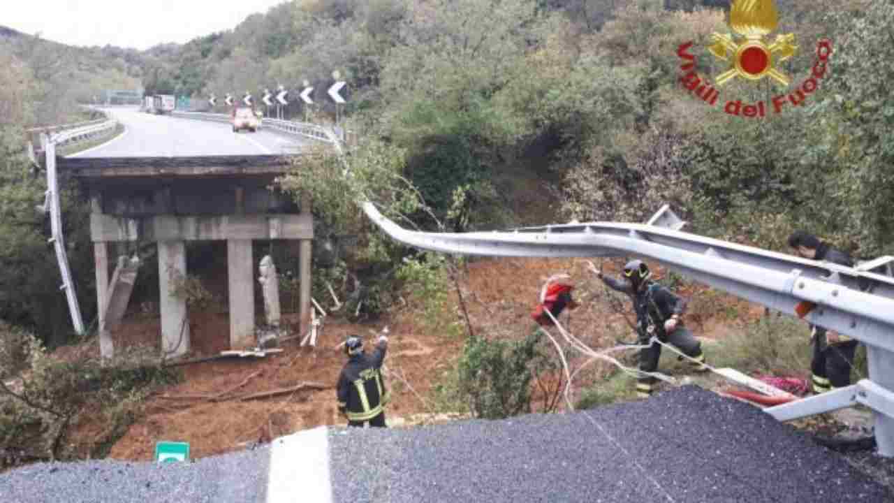 Maltempo, crolla un viadotto sulla Torino Savona: "Cerchiamo eventuali vittime" - meteoweek