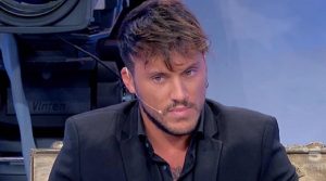 Giulio Raselli fa il piacione con Giovanna