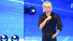 Maria De Filippi e la drastica decisione ad Amici 19 - meteoweek