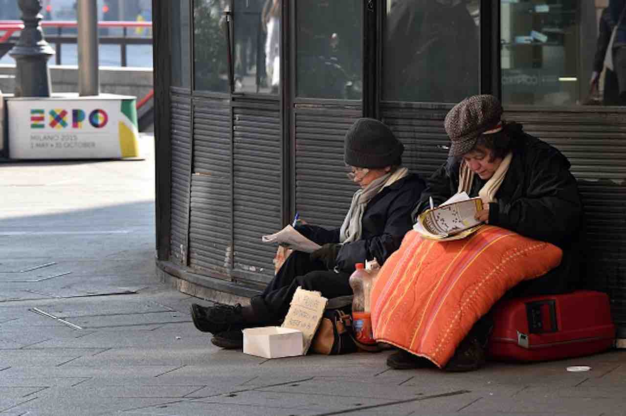 Coronavirus, a Milano i centri per senzatetto aperti anche di giorno (Getty) - meteoweek.com