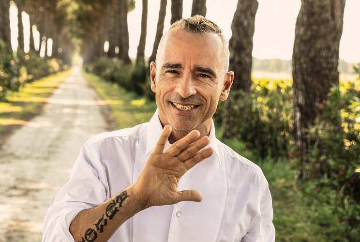 Eros Ramazzotti lascia l'Italia