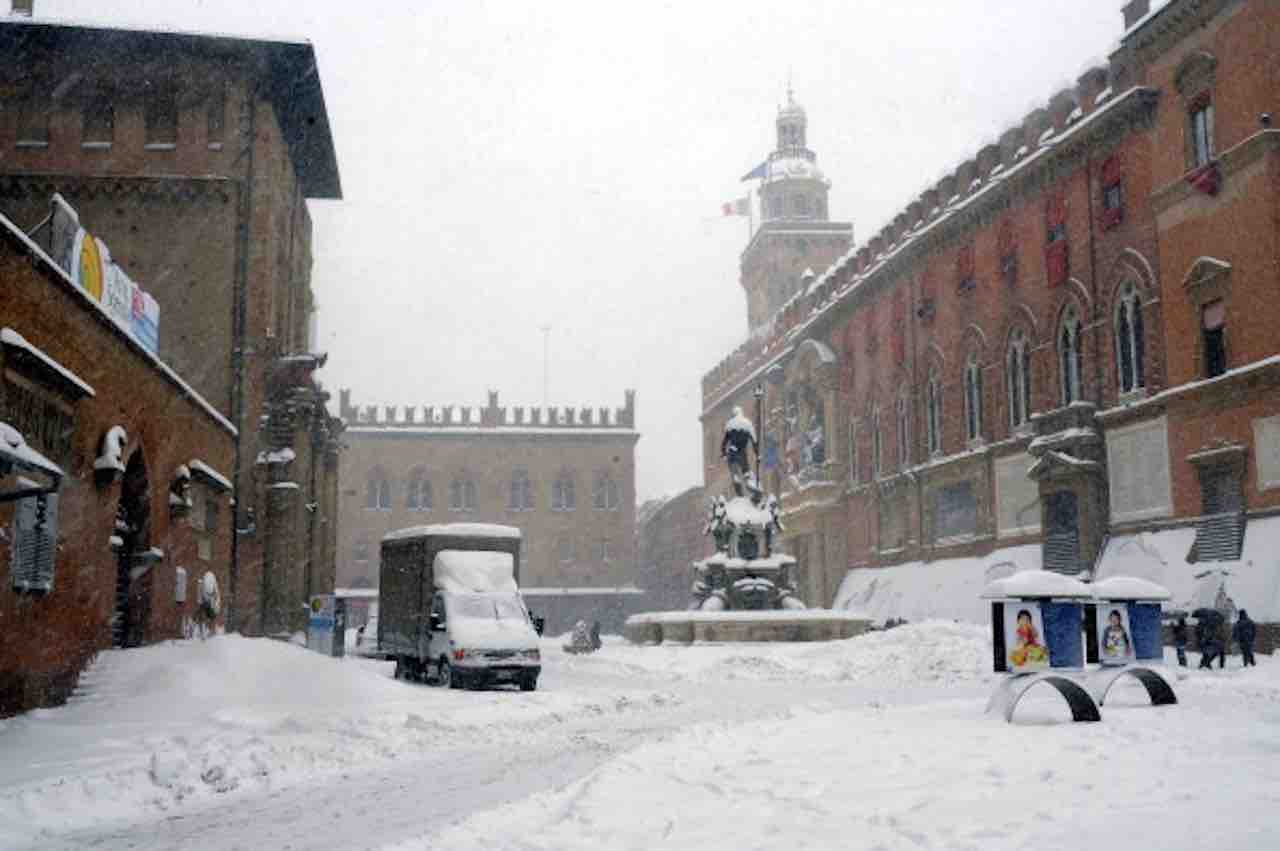 Maltempo in Emilia-Romagna, allerta gialla e neve fino a 30 cm (Getty) - meteoweek.com