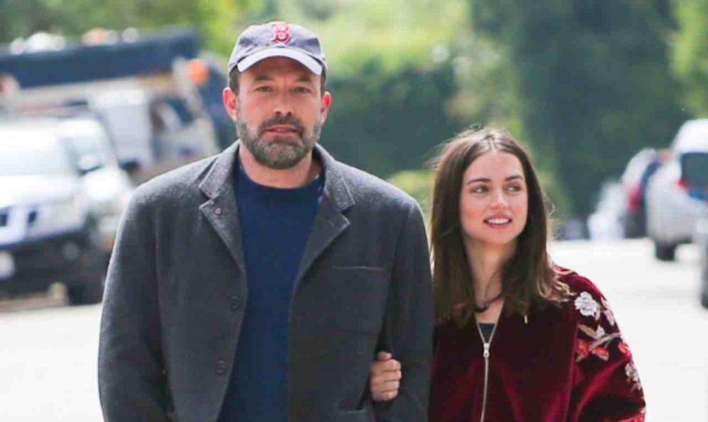 Ben Affleck | Il bacio con la bond girl non passa inosservato