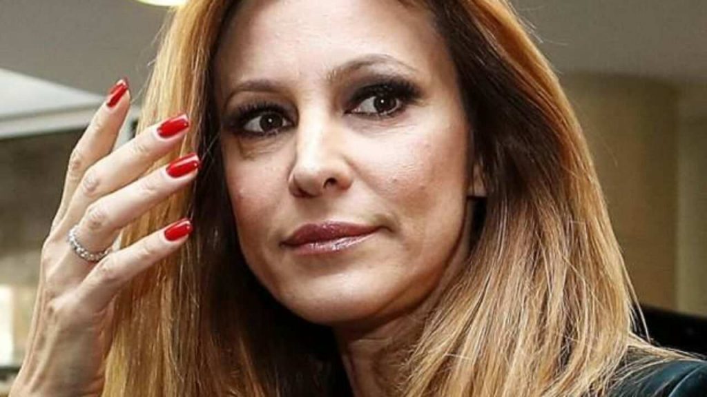 Adriana Volpe chiede una preghiera per la famiglia | Momento straziante dopo il GF Vip