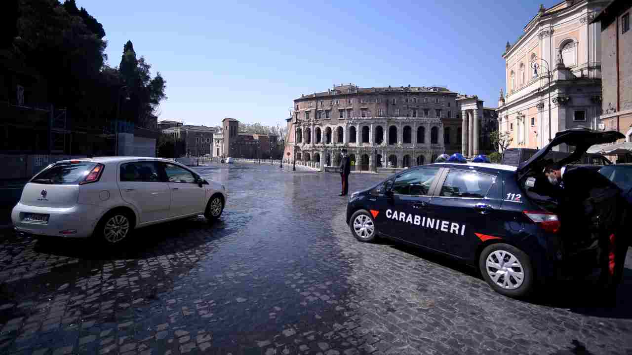 roma arrestato uomo aggressioni