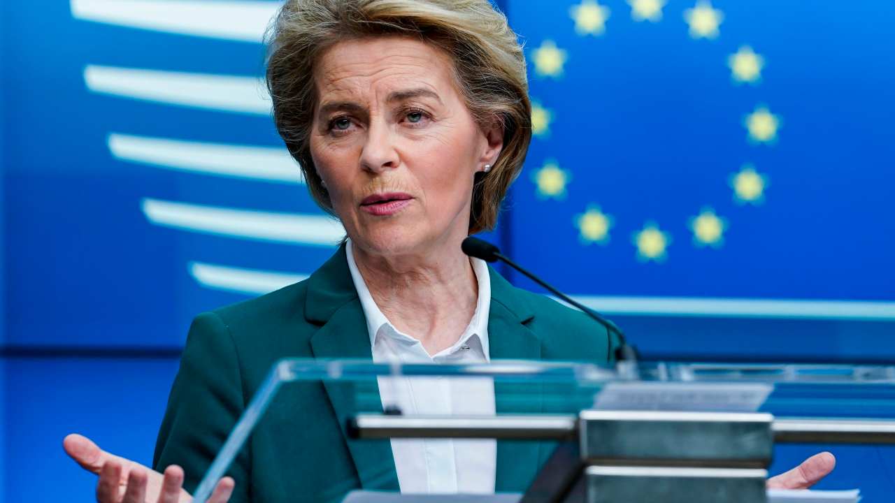 Ue, Von der Leyen: "Impiegati 3mila miliardi, ma non basta"