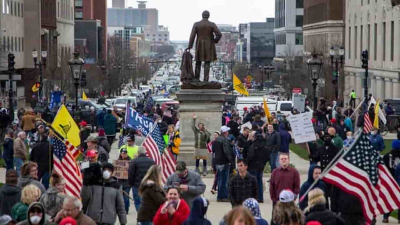 protesta coronavirus michigan