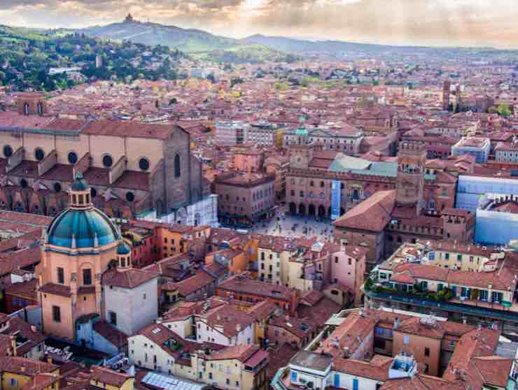 Meteo Bologna oggi sabato 6 giugno: cieli sereni