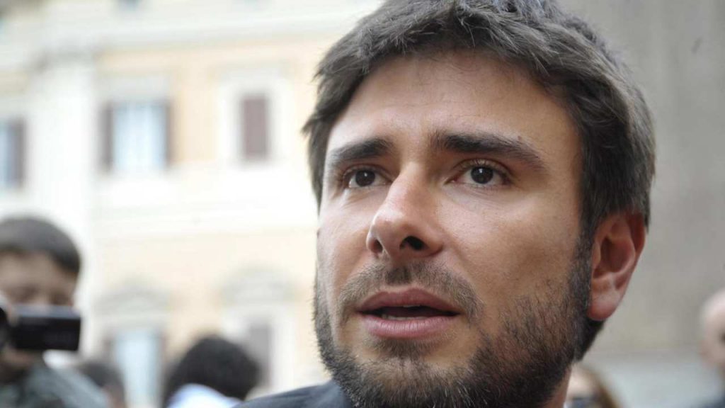 Di Battista: “Il Recovery Fund sembra buono. Ma sono preoccupato”