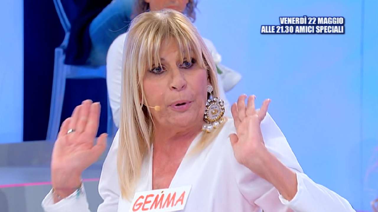 Gemma da dama a terzo incomodo