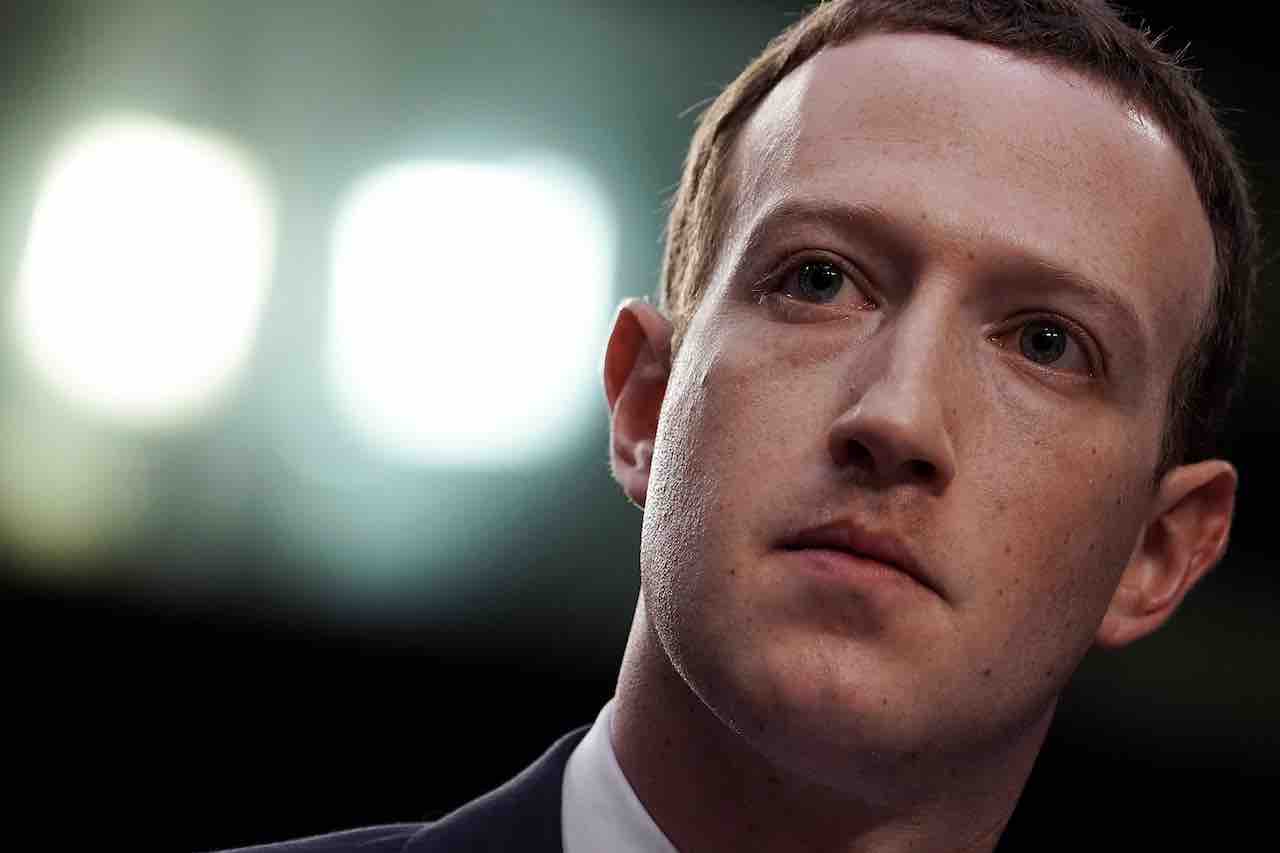 Zuckerberg contro twitter