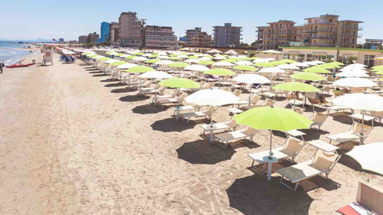 spiaggia-lido-coronavirus-rincari