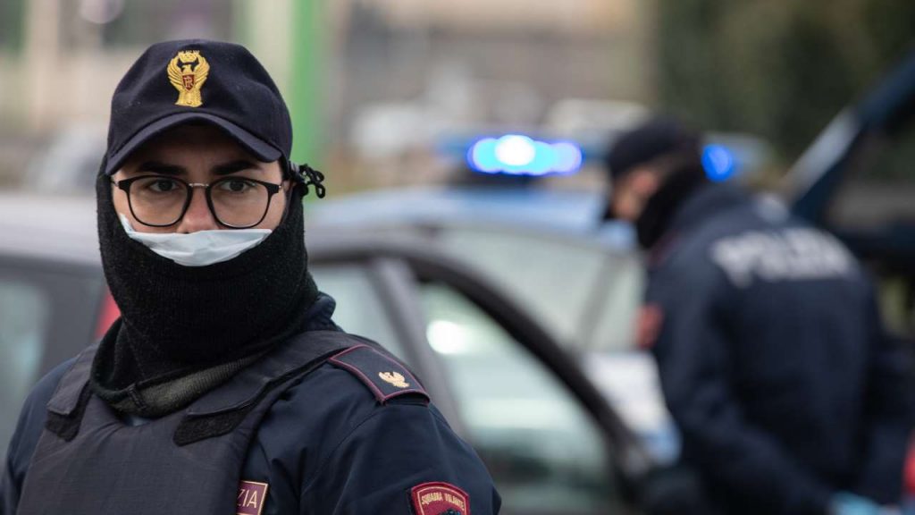 Ragazza di 20 anni violentata da quattro uomini a Genova: oggi gli arresti