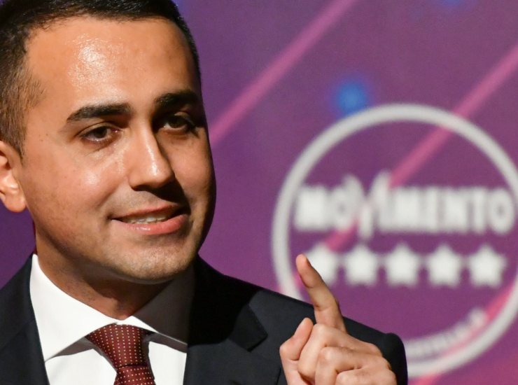 Nomine: Di Maio, il liceo di Pomigliano d'Arco e quelle strane coincidenze