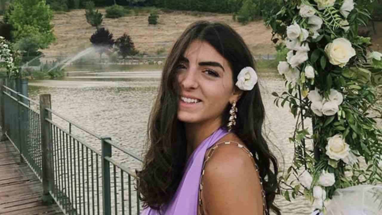 Stella morì in un incidente: compagni fanno esame di maturità al suo posto