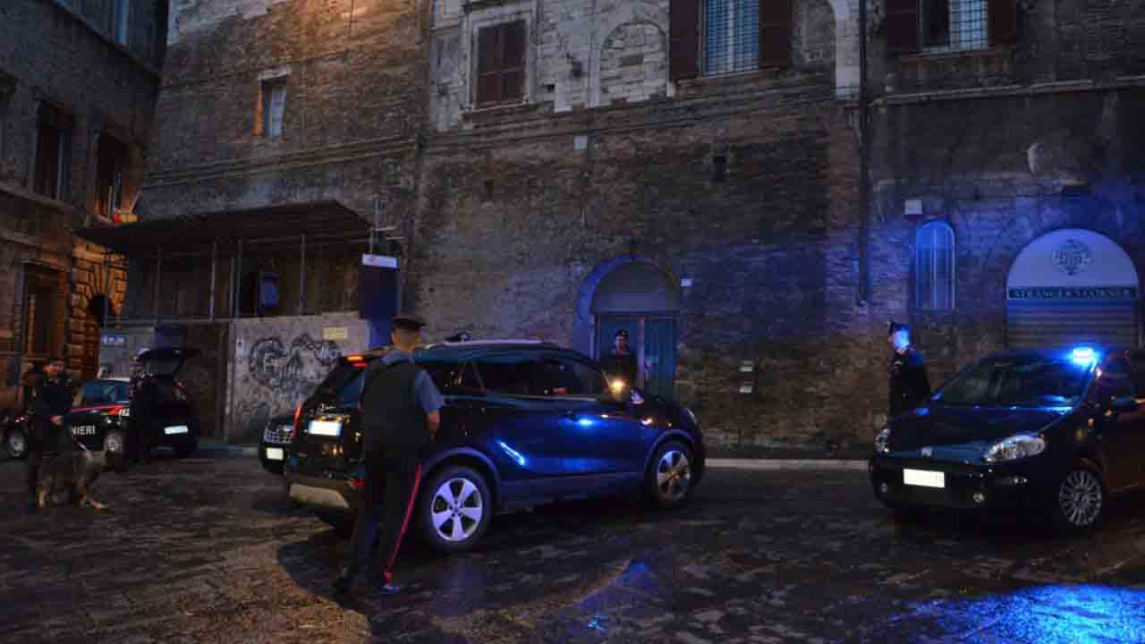 violenza nel centro storico di Perugia