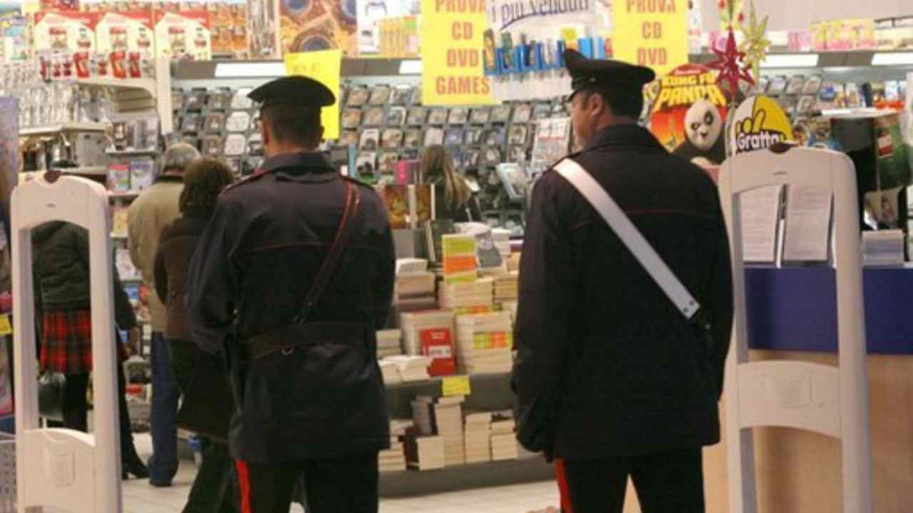 furti supermercati carabinieri