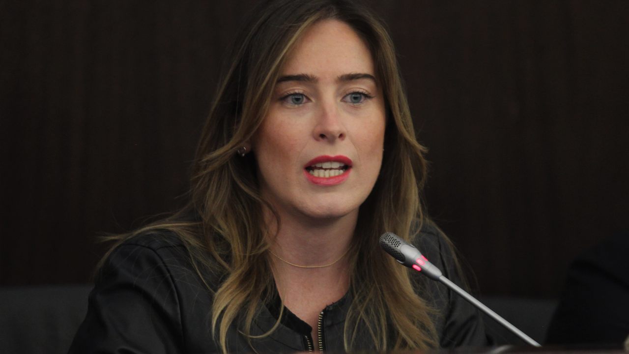 Boschi su attacco per foto in barca: "Io oggetto di odio dei leoni da tastiera da anni"