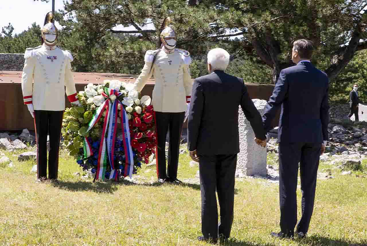 Mattarella Pahor gesto storico a Trieste mano nella mano