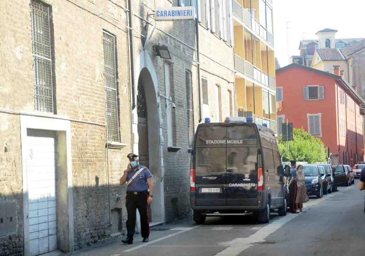 Rimossi vertici comando provinciale Piacenza carabinieri