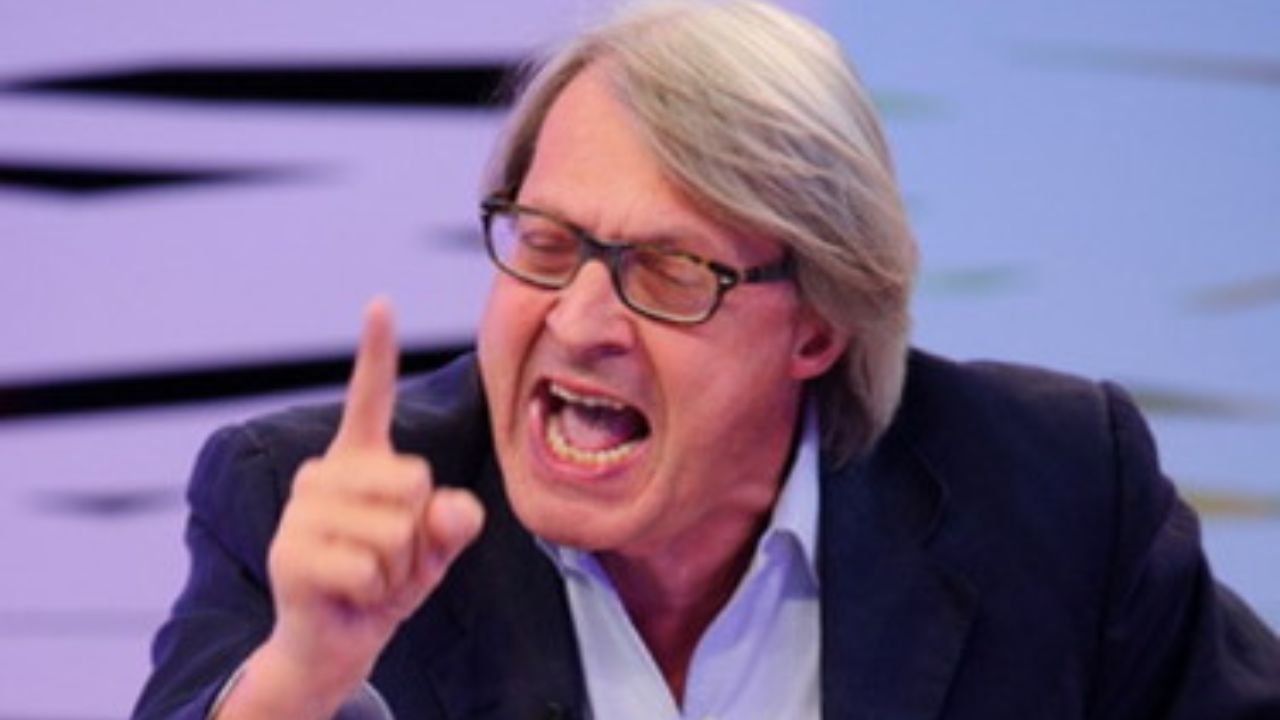 Sgarbi sbotta su mascherine a scuola : non prendiamo per c...bambini