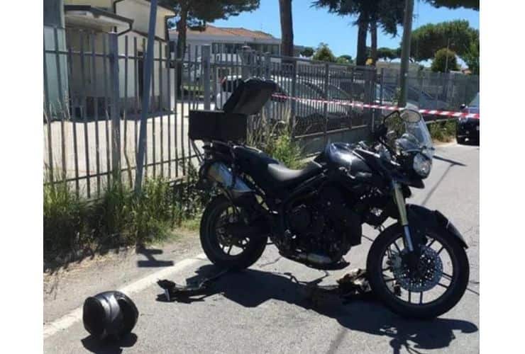 incidente Camaiore - scontro tra auto e moto