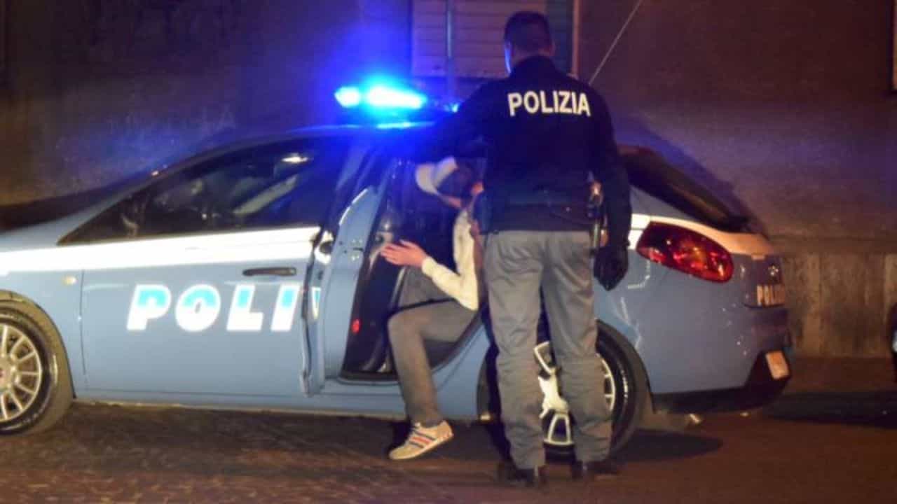 polizia roma - neonato acqua bollente