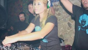 Viviana Parisi iniziata l'autopsia sul corpo della dj trovata morta a Caronia