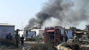 roma incendio castel romano - chiusa pontina