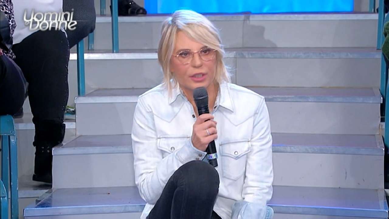 Maria De Filippi pugno di ferro