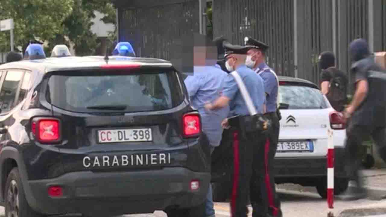 Carabinieri Lecce 23 arresti