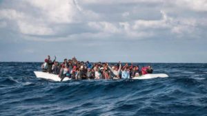 70 migranti sud lampedusa - meteoweek.com