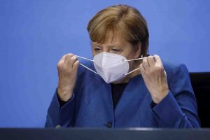 angela Merkel i numeri covid in germania