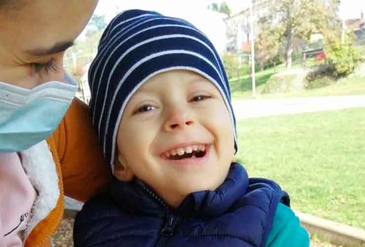 Matteo, 2 anni, affetto da rara malattia. L’appello della mamma