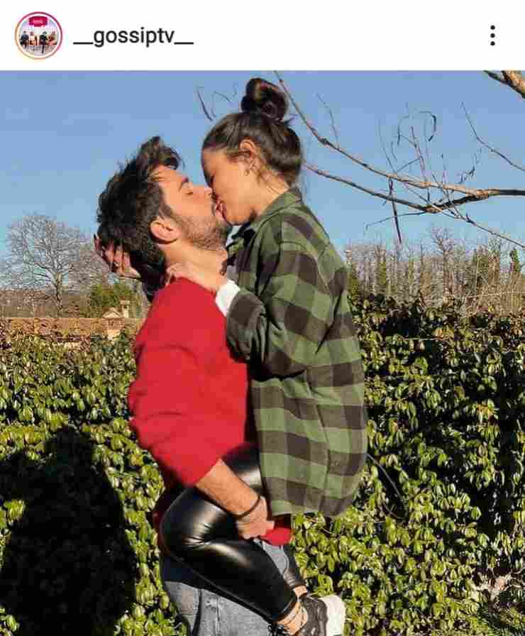 Bacio passionale tra Davide e Chiara - Fonte Instagram