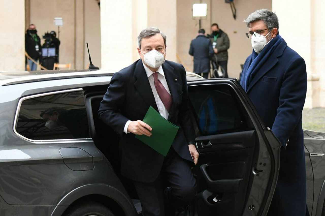 Poverta Vaccini Scuole E Pandemia Il Discorso Di Mario Draghi Al Senato