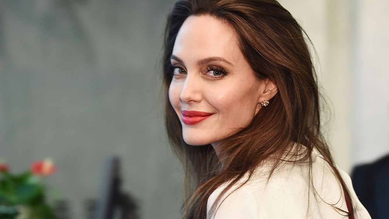 Angelina Jolie "Non sono una mamma tradizionale, i