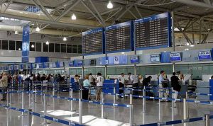 Sei spagnoli denunciati in aeroporto con falsi referti Covid