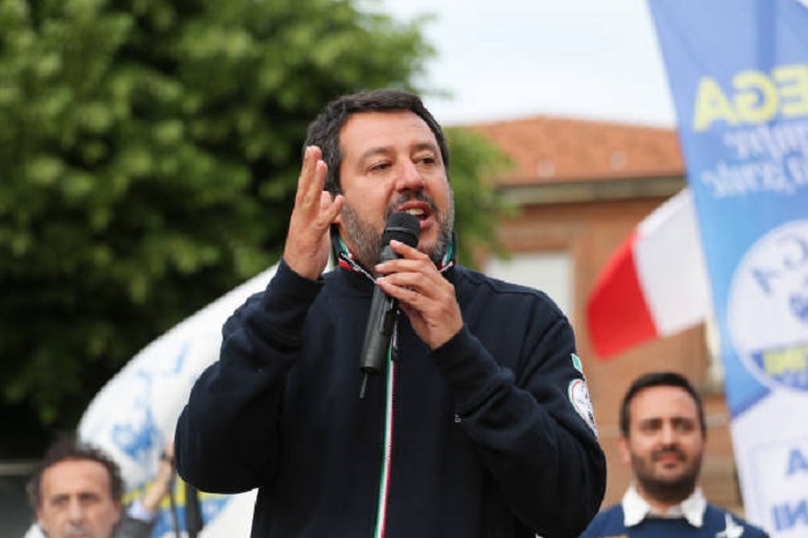 Salvini, migranti: “Immobilismo totale della Lamorgese. Non muove un dito”