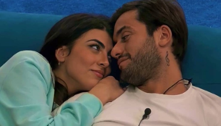 Giulia e Pierpaolo nella casa del Gf Vip - Meteoweek