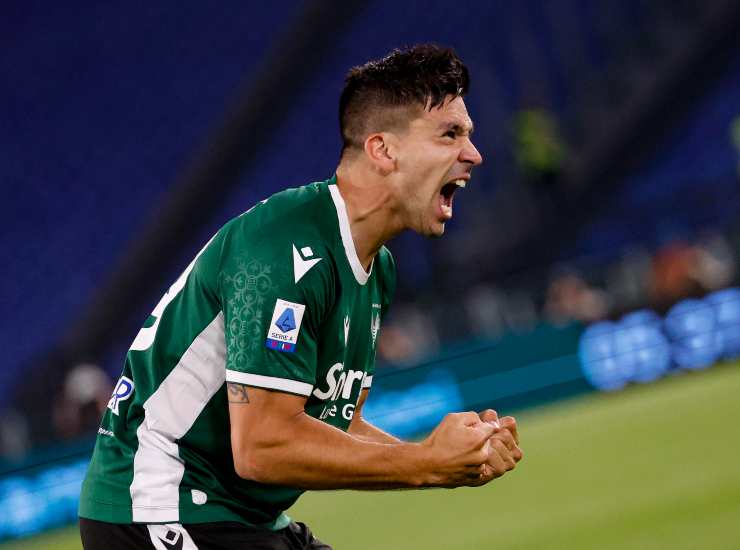 Giovanni Simeone, attaccante del Verona [Credit: Ansa] - Meteoweek