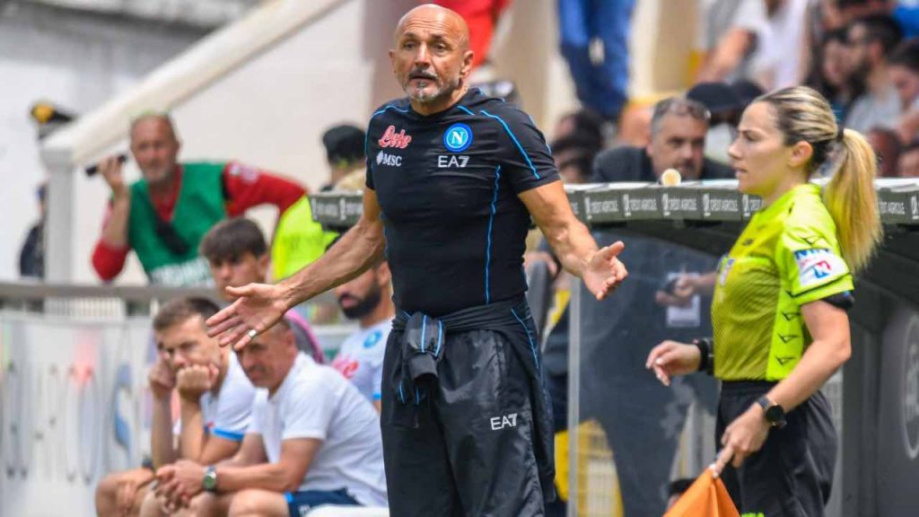 Napoli, in stand-by il rinnovo del calciatore: i retroscena dietro lo stallo