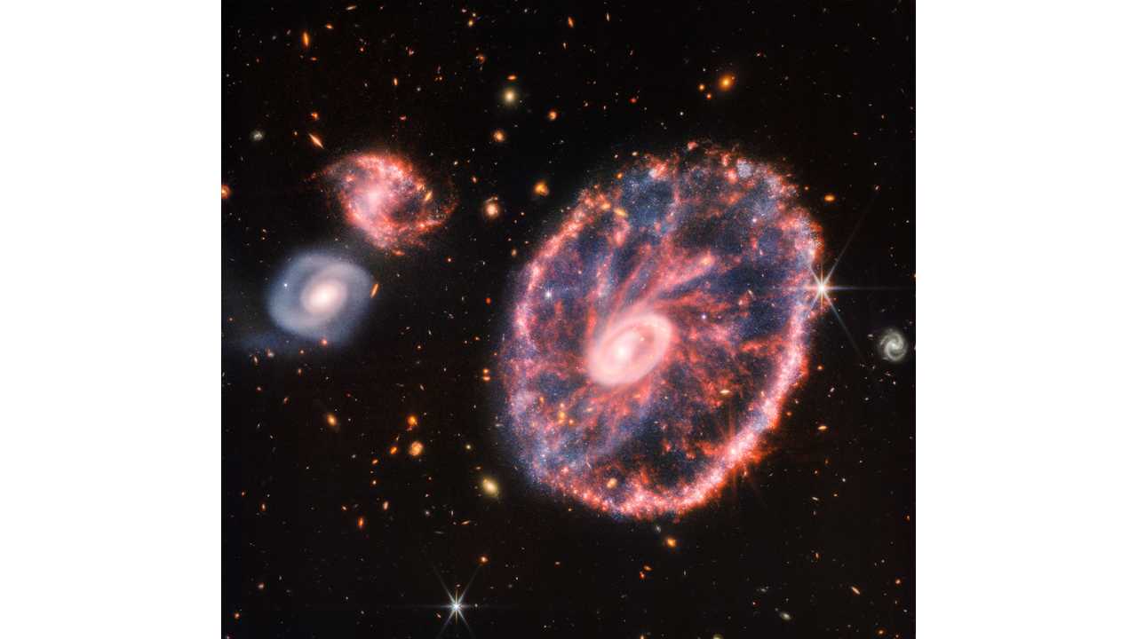 Cartwheel Galaxy 20220804 tech
