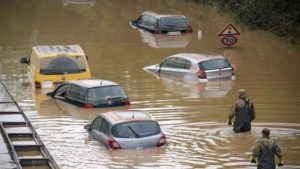 Caldo fino a novembre, cosa rischiamo in autunno è allerta alluvioni e piogge torrenziali - meteoweek.com-min