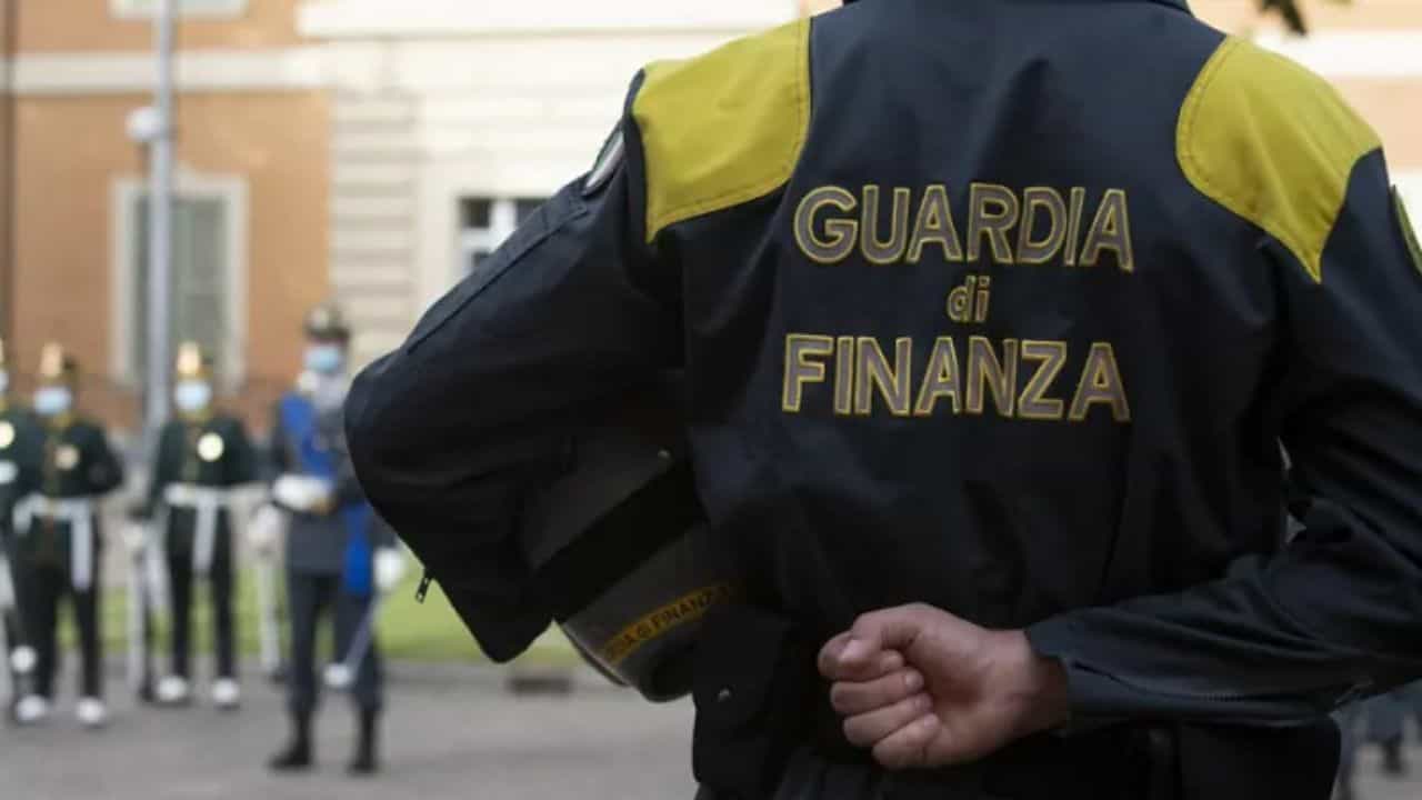 Otranto, arrestati sindaco ed ex sindaco si indaga per corruzione e truffa allo Stato - meteoweek.com