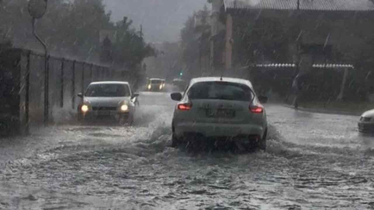 Temporali e grandine, maltempo si abbatte su Centro-Nord: la conta dei danni